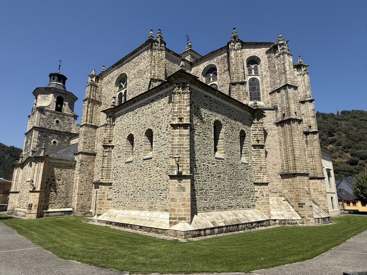 Villafranca del Bierzo, 2.600 habitants mais des églises dignes d’une métropole: c’est l’effet chemin de Saint-Jacques, camino francés.