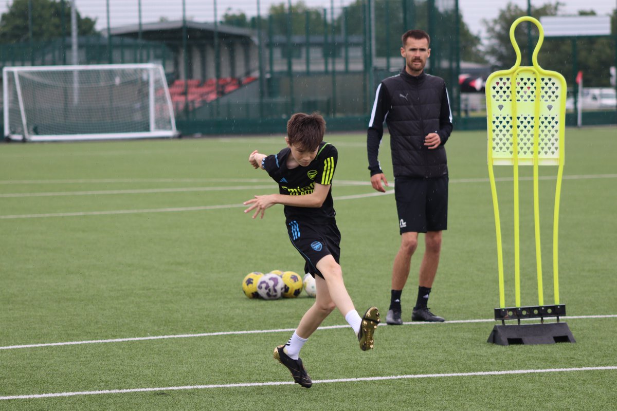 ⚽ 20% OFF 1-2-1 FOOTBALL! During the summer holidays we're giving players 20% off our 1-2-1 football sessions - that's just £25 per session! 

📆 Various dates throughout August
📍 3G Pitch, The New Croft
🔗 To book, please fill out our enquiries form: thenewcroftfoundation.com/1-2-1-football