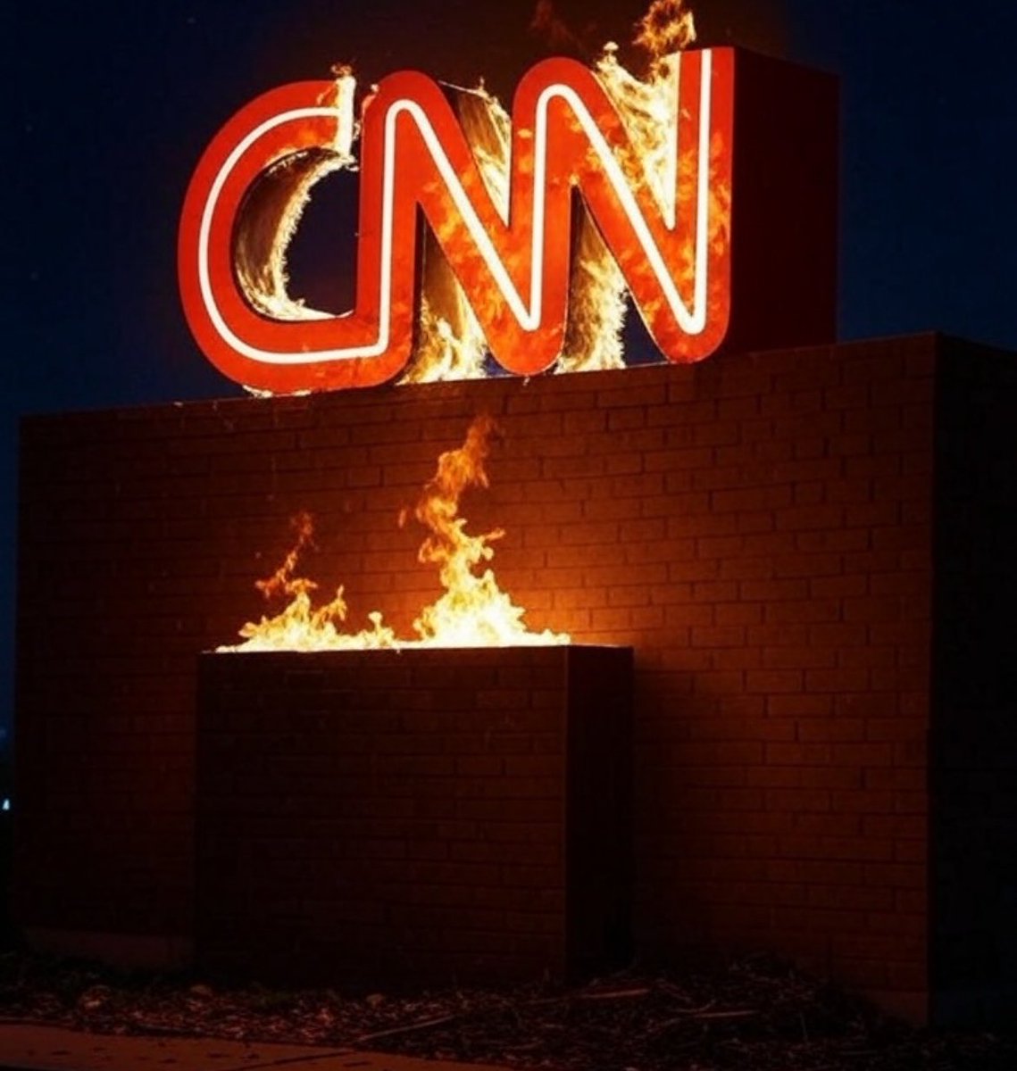 American AF 🇺🇸 (@ianonpatriot) on Twitter photo BREAKING 🚨
CNN’s viewership in July was DOWN 42% compared to July of last year. 
The ship is sinking.. BREAKING 🚨
CNN’s viewership in July was DOWN 42% compared to July of last year. 
The ship is sinking..