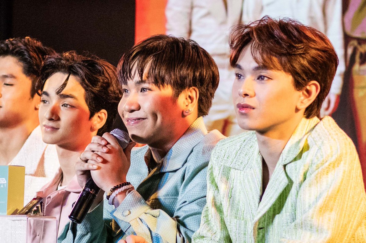 gatph_official's tweet photo. Sharing some kakaibang hightlights from our Debut Single &amp; Perfume Line Launch! 💐✨

Stream “Kakaiba” and Watch the Music Video on YouTube! 💐✨

Stream here: https://t.co/CXHxIXZhzp
M/V: https://t.co/bZAOqSKwNn

#GATKakaiba #GATDebutSingle #GATKakaibaDC #GATKakaibaMV https://t.co/oeLlR0oiUQ