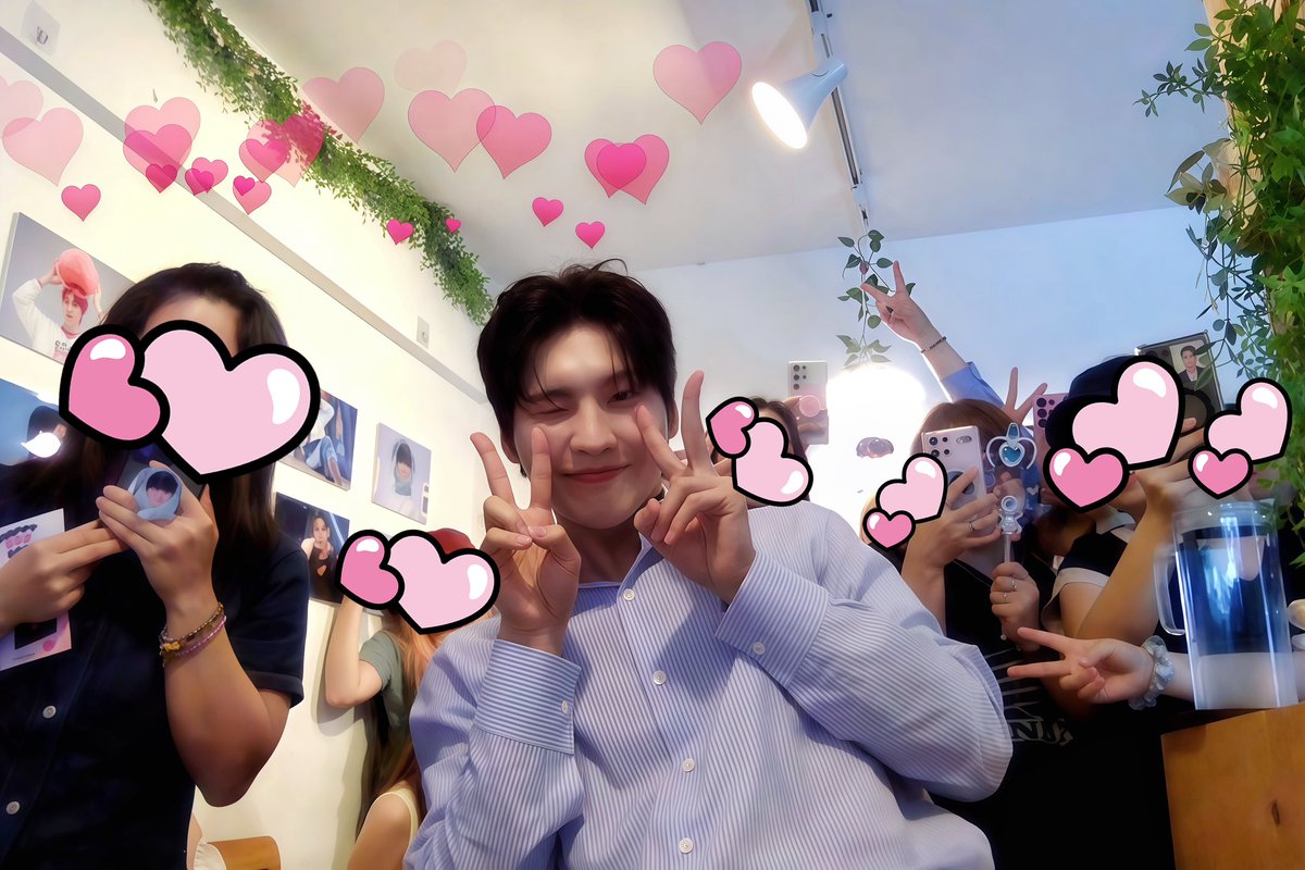 오늘의 주인공~ GON이야, 너야 너! ✨

2025.08.07

#원서야_고마워_소중해_사랑해
#HAPPY_GONDERFUL_DAY
#별처럼_빛나는_GON_의밤
#Ｈappy_GON_DAY

#VANNER #배너 #곤 #GON #이원서 #LEEWONSEO