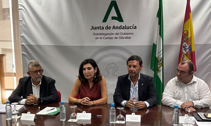 Firma del nuevo convenio del metal de la provincia de Cádiz

UGT  FICA  ha firmado este jueves con la patronal del sector en Cádiz  (Femca) el nuevo convenio del metal de la provincia junto con la  consejera de Empleo, Empresa y Trabajo Autónomo, Rocío Blanco,  destacando la