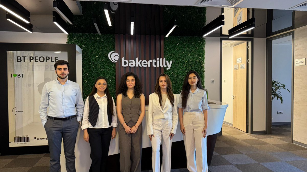 ADAUniversity's tweet image. 🎓ADA students are making the most of their summer break by interning at some of the country’s top companies!

🎓ADA tələbələri yay tətilini ölkənin aparıcı şirkətlərində təcrübə proqramlarında iştirak edərək səmərəli şəkildə dəyərləndirirlər! #internshipexperience #ADAsummer