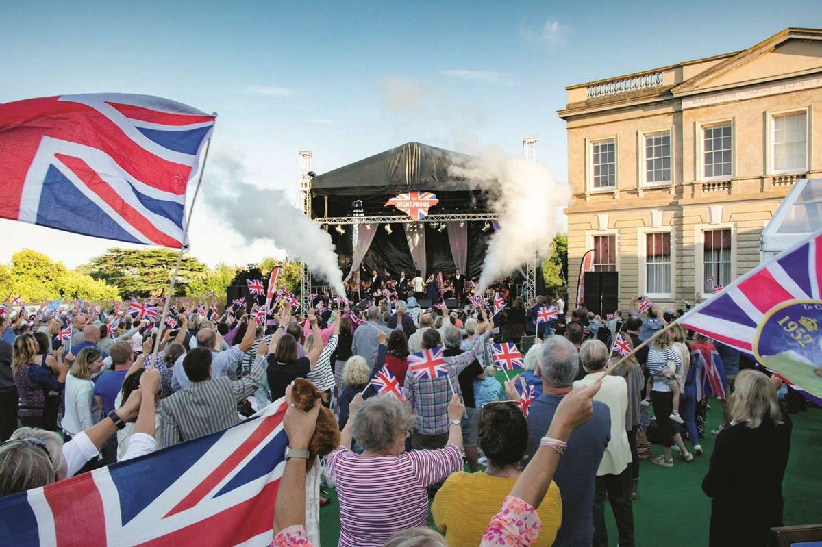portsmouthnews's tweet photo. Make the most of your summer escape on the enchanting island Isle of Wight - hereโs top ten reasons to visit!
#AD @wightlinkferry #WightlinkFerry #IsleOfWight #FamilyFun #UKSummer #FamilyActivities
https://t.co/vS9uVRfJDA https://t.co/b4Fbf8rgZM