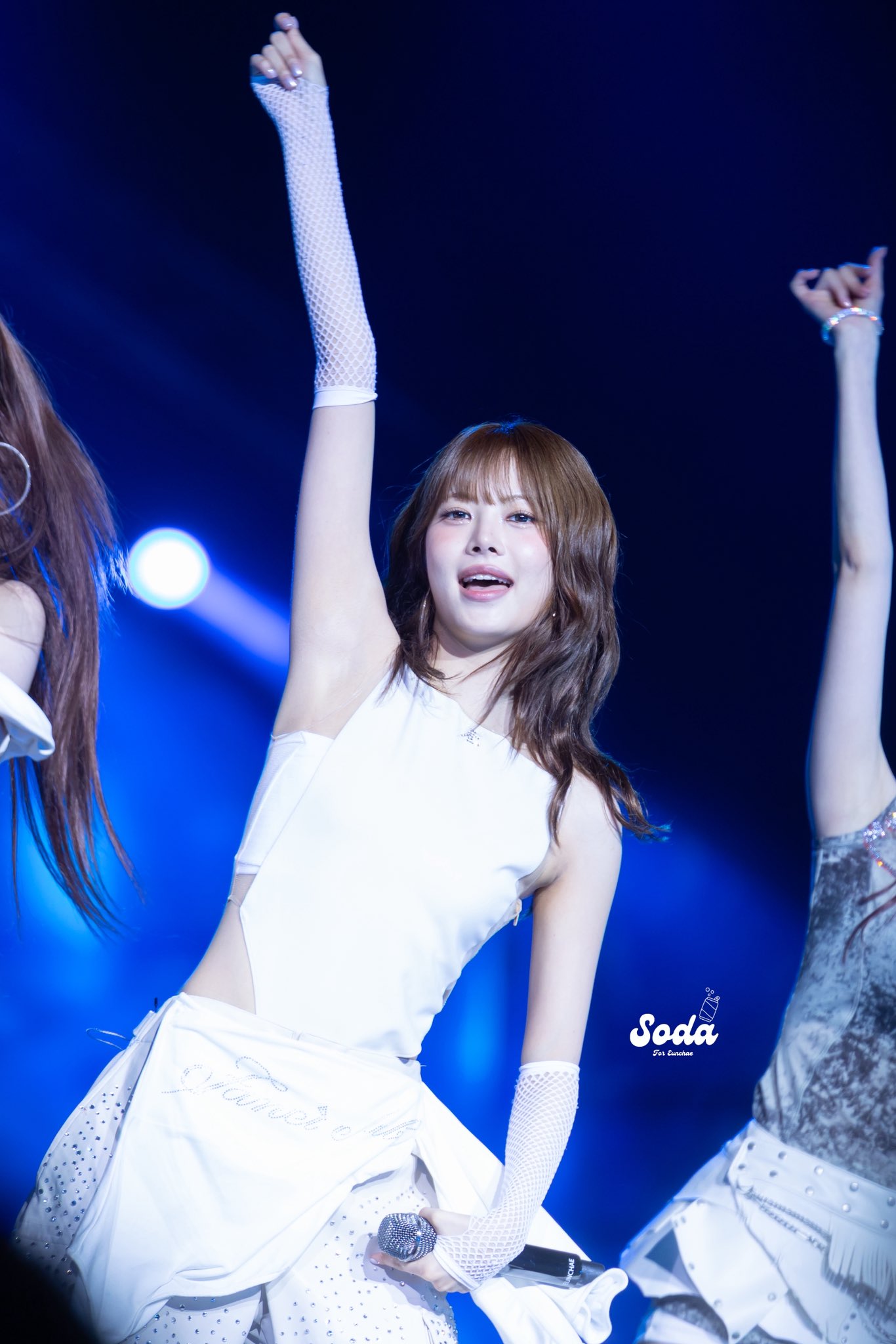 LE SSERAFIM 　HOT 　ソウル　ウンチェ　POPUP サウェ　CU LE SSERAFIM 홍은채 EUNCHAE on X: 