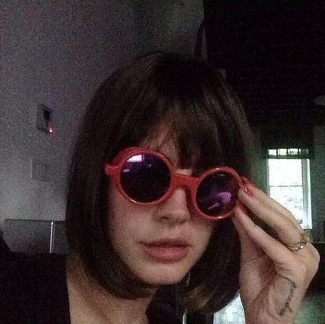 lana del reys iconic cheap ass wigs