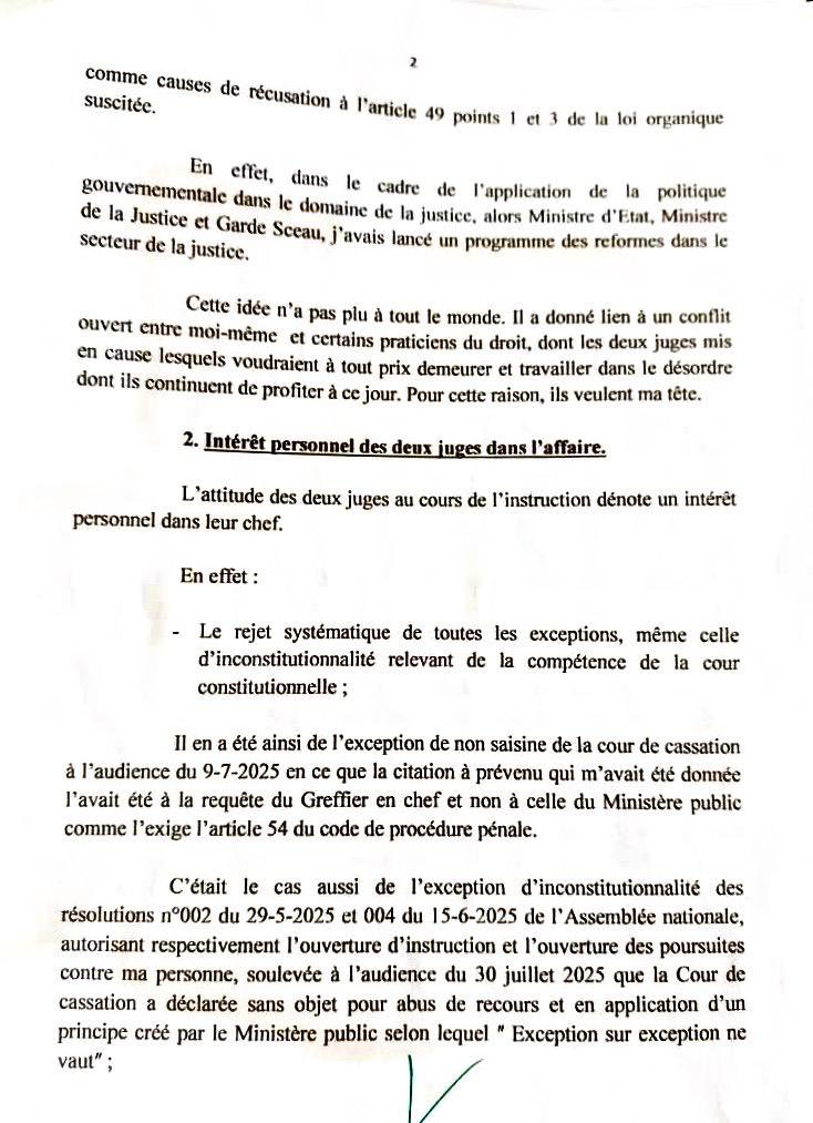 infos5sur5_cd's tweet photo. #RDC | L'ancien ministre de la justice @ConstantMutamba vient de recuser  deux juges de la composition dont le président de la chambre Justin Kibamba Moket et du juge Otshudi Okita. Causes : partialité remarquée, intérêt personnel de deux juges dans l'affaire.
@IsralMutombo11 https://t.co/JUcqHnkxRu