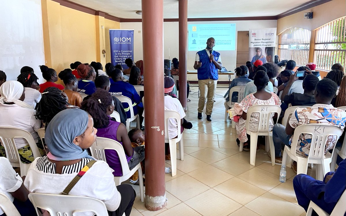 IOM_Uganda's tweet photo. Last week, IOM 🇺🇬 engaged with young people in @WakisoDLG about the Youth Business Incubator programme. Funded by @FCDOGovUK, this initiative empowers youths with entrepreneurship skills to create sustainable livelihoods through self-employment. https://t.co/k7cmvBZ6gd