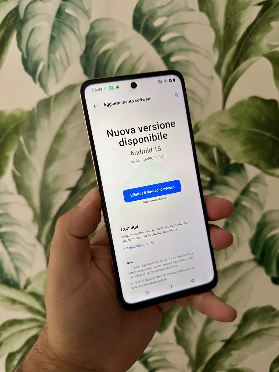 MikyAncona's tweet image. Nuovo aggiornamento per il Realme C71! 📲✨
Prestazioni migliorate e ancora più stabilità per uno degli smartphone entry-level più belli del momento!
#SmartphoneRealme @realmeItalia #AggiornamentoRealme #AndroidUpdate #RealmeItalia #Smartphone2025 #mikyancona #mikyanconatech