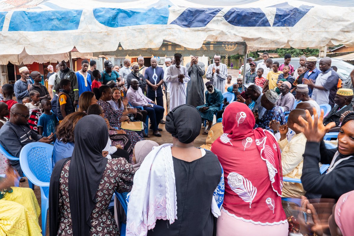 UNOPS Africa (@unops_africa) on Twitter photo A road is never just a road. It means safe passage, even during the rainy season, access to markets, and dignity.
During a visit to the rehabilitated road by <a href="/UNOPS_Guinea/">UNOPS Guinea</a> & @UEenGuinee, the UNOPS delegation heard how the project has improved daily life for the community. A road is never just a road. It means safe passage, even during the rainy season, access to markets, and dignity.
During a visit to the rehabilitated road by <a href="/UNOPS_Guinea/">UNOPS Guinea</a> & @UEenGuinee, the UNOPS delegation heard how the project has improved daily life for the community.