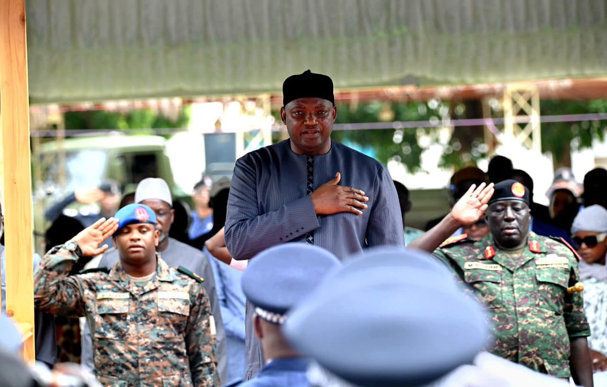 President Adama Barrow congratulated the 2025 intake of the Gambia Police Force on Wednesday for successfully completing rigorous training, demonstrating sacrifice and achieving personal growth.

Read full statement here👉🏽op.gov.gm/statement-his-…