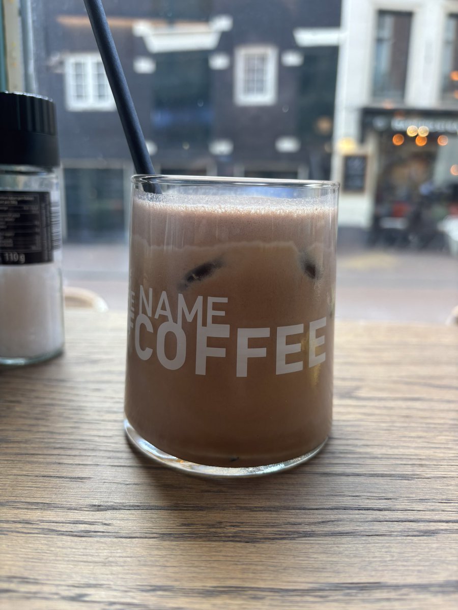 Vive Amsterdam ! 🤤
Encore plus quand j’entends qu’il passe Yet to come dans un coffee bar random ! 🙌🏼