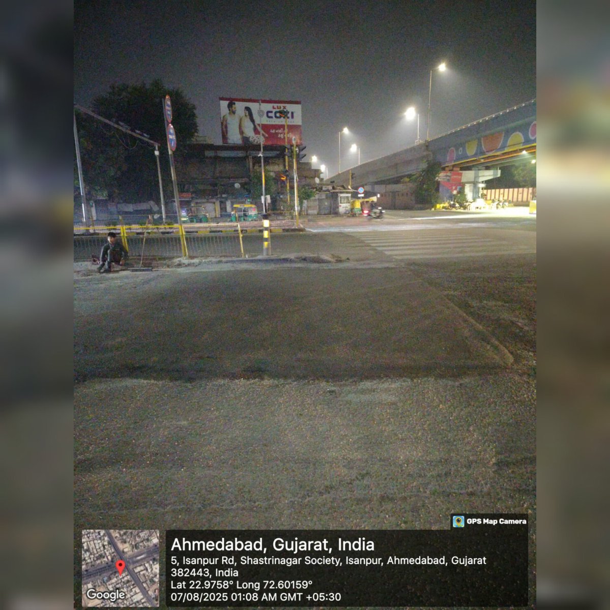 AmdavadAMC's tweet image. Jetpatcher patchwork was carried out in Isanpur Ward to quickly and effectively repair road potholes. With the use of advanced technology, AMC continues to ensure smoother, safer, and long-lasting roads across Ahmedabad.

#Jetpatcher #AMCRoadWorks #SmartCityAhmedabad…