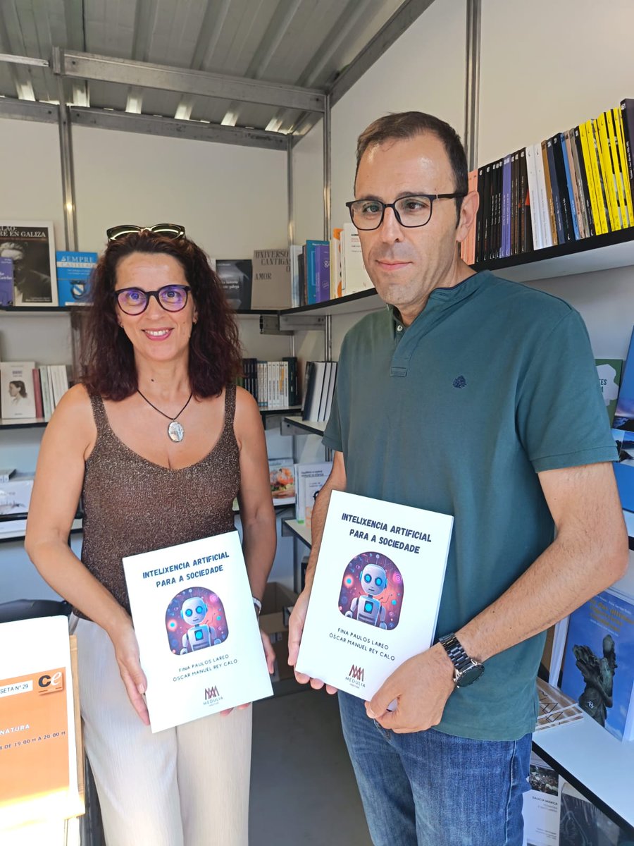 Un día especial en la #FeiradoLibro en <a href="/ConcelloCoruna/">Concello da Coruña</a> <a href="/MeduliaE/">Medulia Editorial</a> <a href="/educa_s/">@plataforma_educa</a>