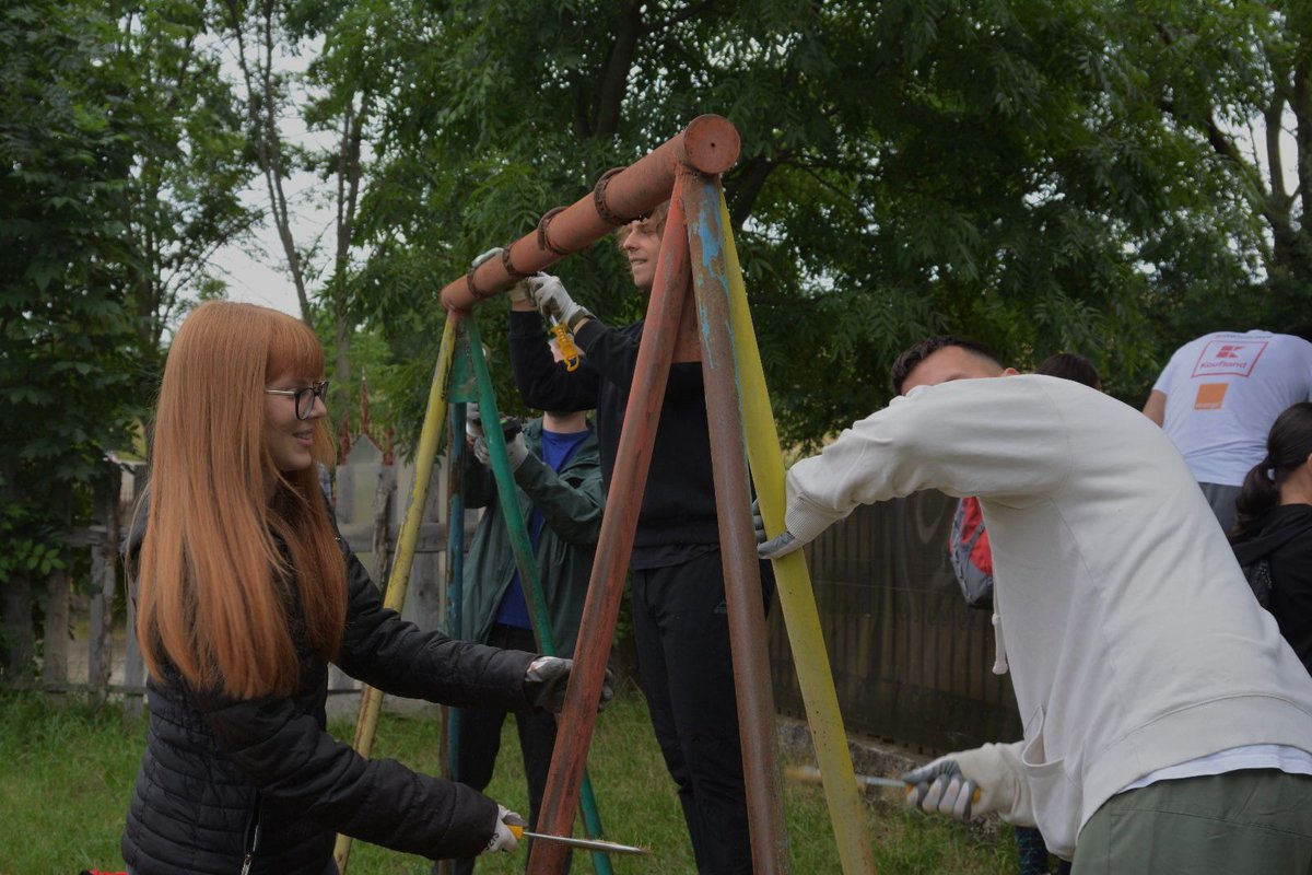 Let's Do It Romania! tweet media