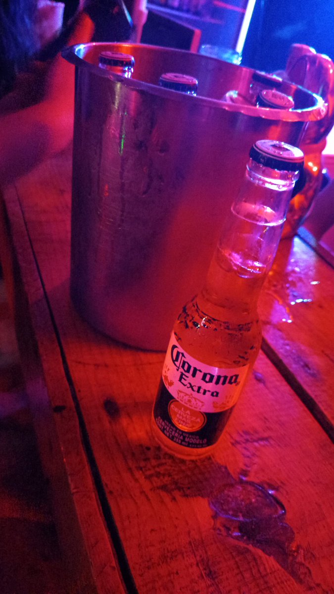 Alizer_r tweet media