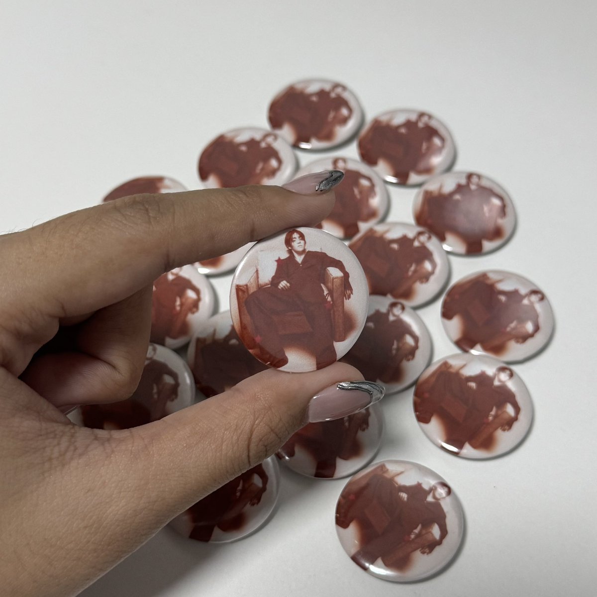 plotpresscorner's tweet image. button pin (glossy)

#ppc_prints

t ; wts lfb lf printing services banner photocard polaroid filmstrip postcard bts twice blackpink seventeen bini fanmeet concert freebies fan project stickers fan support exo enhypen treasure straykidz piso print service