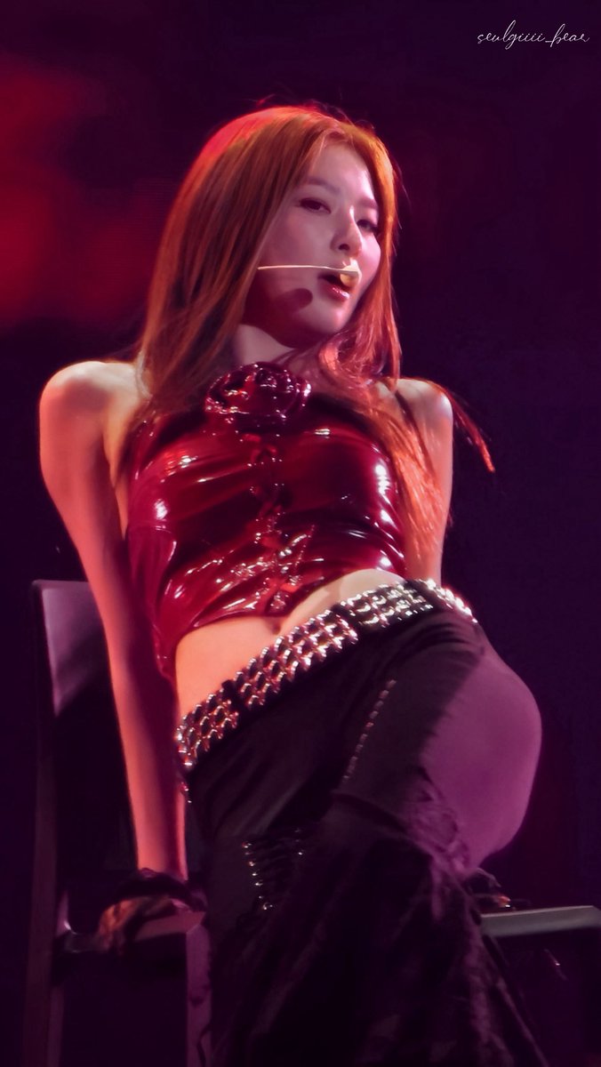 250803 레드벨벳 슬기💚❤️

#redvelvet #seulgi #seulgiredvelvet #kangseulgi #redvelvetseulgi #레드벨벳 #슬기