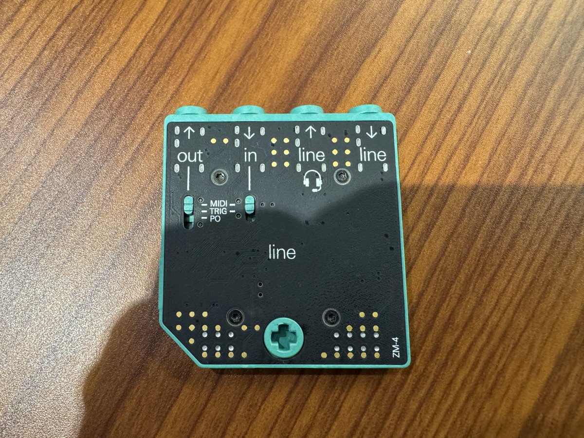 惜しまれつつ生産完了となったTeenage Engineering OP-Zの希少部位（ZM