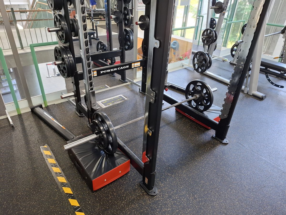 歓喜のデッドリフト！

それにしても先生
人生いろいろと経験練習が必要ですね😁