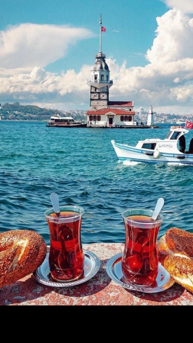 Hak etmediğin bir yaşamı yaşamak zor olsa gerek.