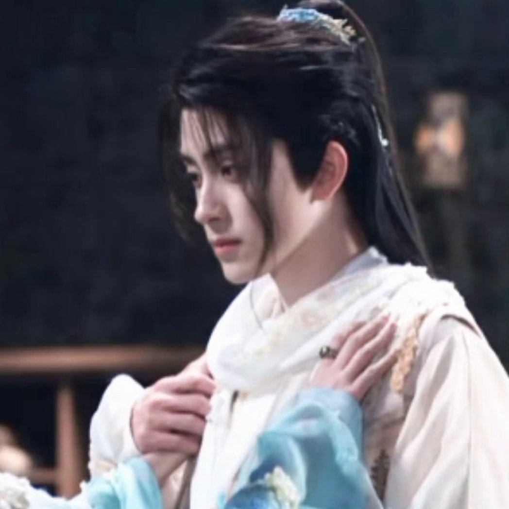 msArias1295's tweet image. Beautiful human 😁 La! It&apos;s d€m○n Lord Fan Yue 😍😍💜💜

#MoonlightMystique #FanYue
#AoRuipeng #IQIYI
