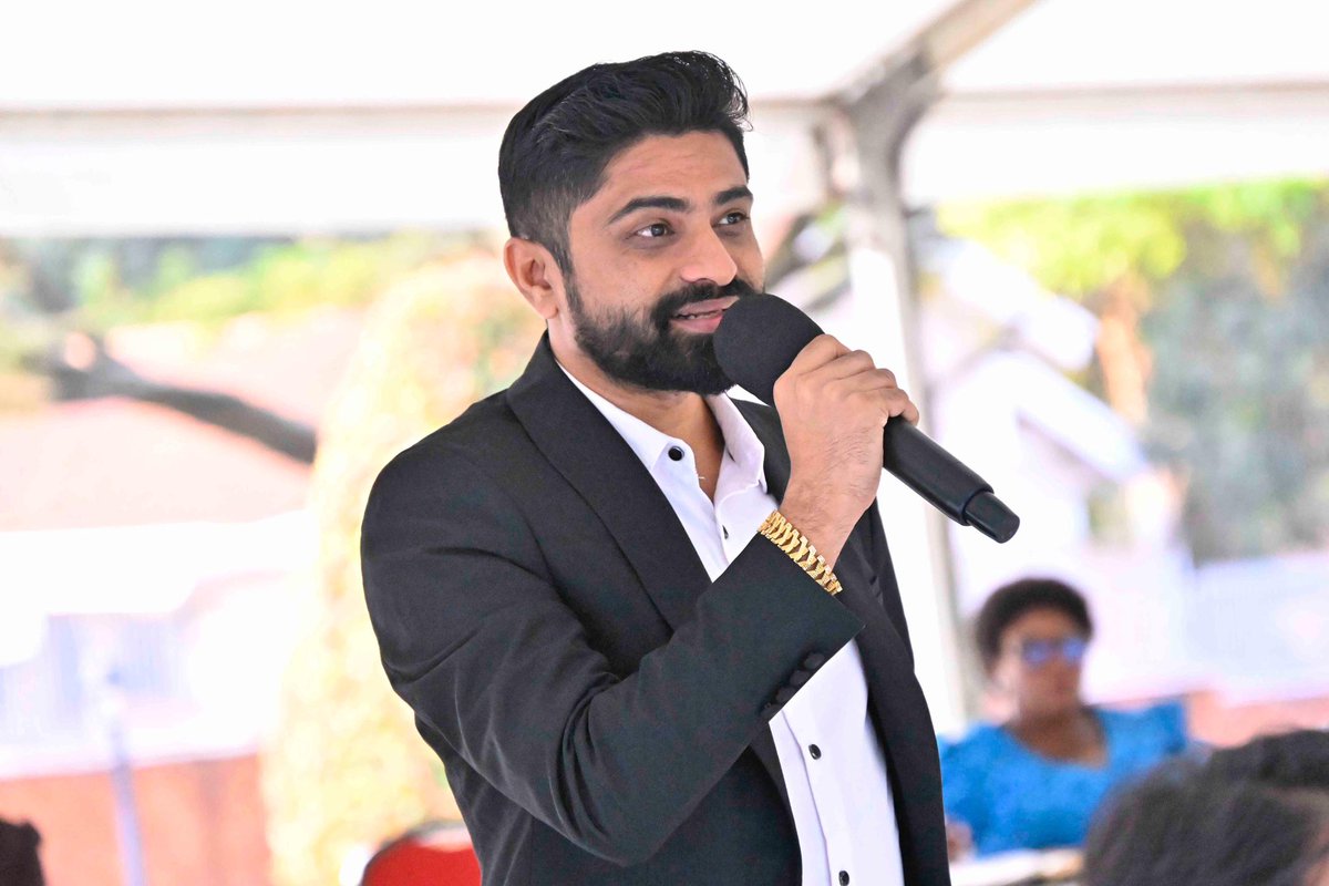 tulsi_h's tweet image. Grateful for the trust &amp;amp; guidance of H.E. @JanetMuseveni , 1st Lady of Uganda &amp;amp; Minister of Education &amp;amp; Sports, on the AWIP project 🙏💕. Tulip International Ltd is committed to delivering excellence! 💯 #AWIP #TulipInternational #Uganda