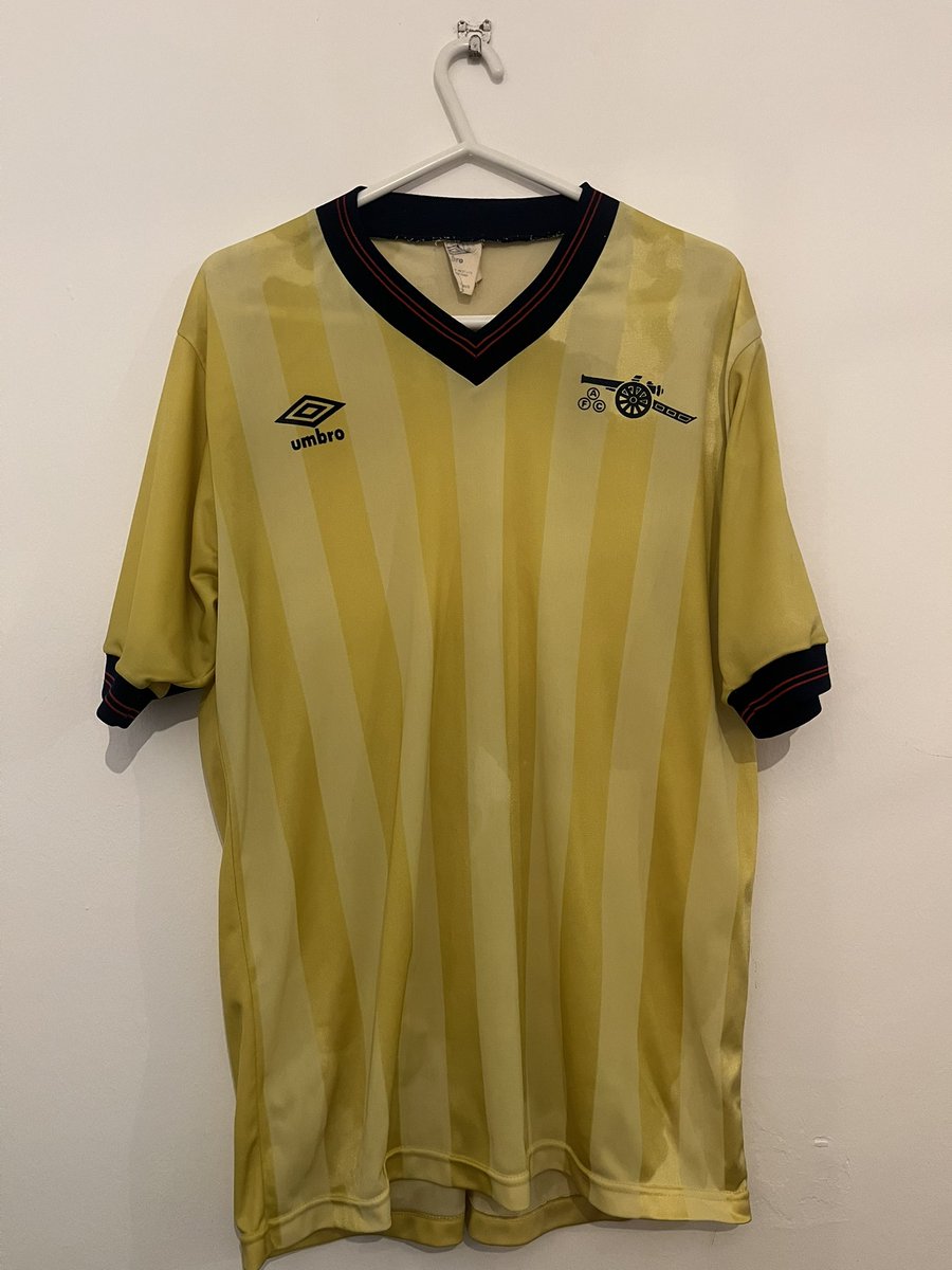 George’s Shirts tweet media