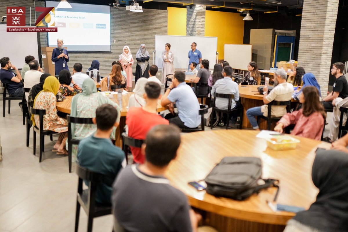 ibakhiofficial's tweet image. IBA's "Designing Your Zindagi" workshop empowered students to find their purpose and redefine success.

#IBAKarachi #DYZ #LifeDesignLab #70Years #Leadership #Excellence #Impact