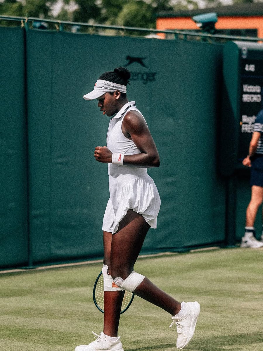 🇨🇩 Victoria Mboko, jeune prodige de 18 ans originaire du Congo, brille en atteignant sa 1re finale WTA face à Naomi Osaka à Montréal ! Le Congo, terre de ses ancêtres, est fier de son parcours. Allez Victoria, bonne chance pour le titre ! 💪🎾 #Mboko #CanadianOpen
<a href="/benbabunga/">Benjamin Babunga Watuna</a>