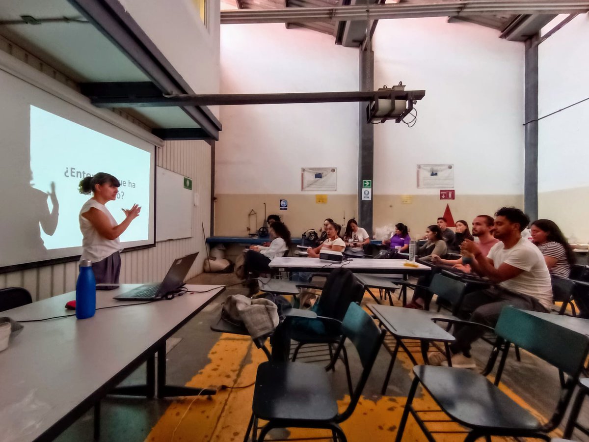 🪵 Pilar Giraldo participa com a experta en un curs sobre construcció amb fusta i terra  a <a href="/UMSNH_Oficial/">UMSNH Oficial</a>, Mèxic, dins el programa #EWAP, posant en valor les "trojes" com a patrimoni arquitectònic sostenible i tradicional🌍🏛️