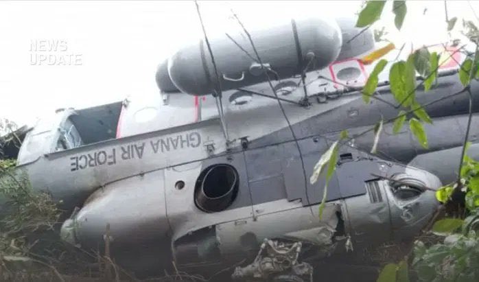 RT_com's tweet photo. 🇬🇭 Ghana declares 3 days of national mourning after a military helicopter crash kills all 8 on board — including Defense Minister Edward Omane Boamah and Environment Minister Ibrahim Murtala Muhammed

One of the deadliest air disasters in the country’s history https://t.co/igJNSLpa80