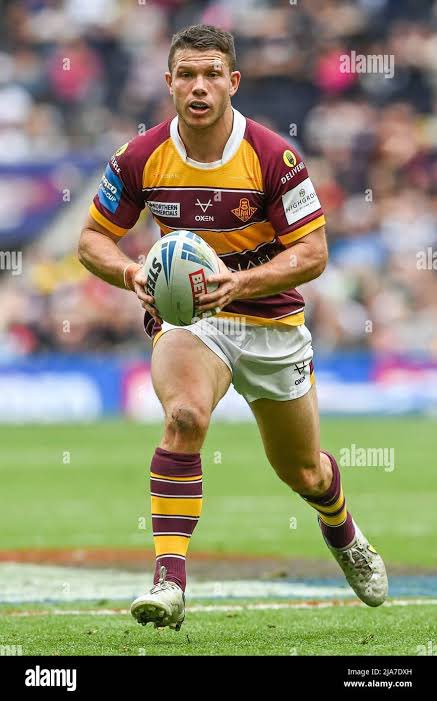 The Knights have also reportedly told half Jack Cogger he’s free to go at the end of the season (Newc. Herald). 
Cogger (28) has played 88 NRL games for the Knights, Bulldogs and Panthers  and last played SL for the Giants in 2021-22. 
#SuperLeague
#LeagueSigning