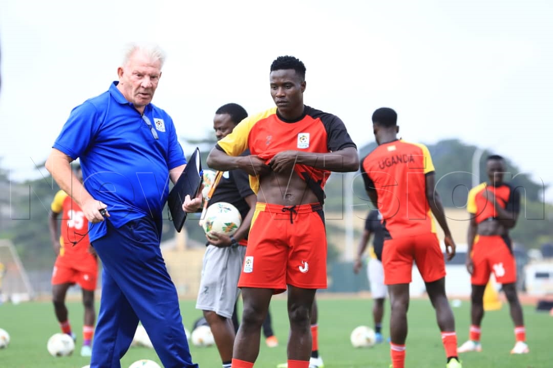 newvisionwire's tweet image. The mood in camp is high and buzzing with confidence ahead of Friday’s crucial showdown against Guinea. Cranes coach Paul Joseph is mapping out sharp tactics to secure the win!

#UGAvsGUI #UgandaCranes #TotalEnergiesCHAN2024 #Pamoja
📸 Ismail Mulangwa