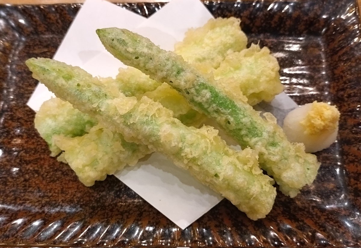 先週の北見市、今日の札幌市と2週連続の北海道講演でした。本日の夕飯はお刺身とアスパラの天ぷらにしました