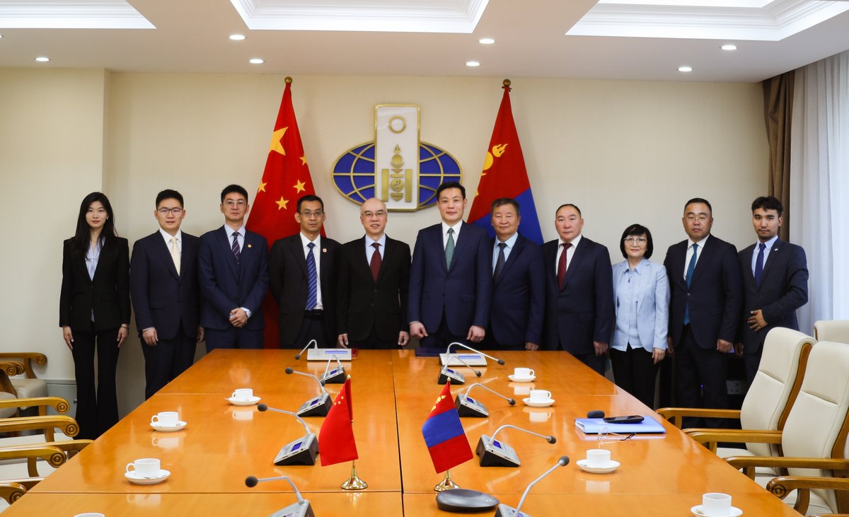 Монгол, Хятадын улсын хилийг хамтран шалгах бэлтгэл ажлын ээлжит уулзалтыг 2025 оны 8 дугаар сарын 5-6-ны өдөр Улаанбаатар хотноо амжилттай зохион байгууллаа.

🔗gov.mn/mn/news/all/16…