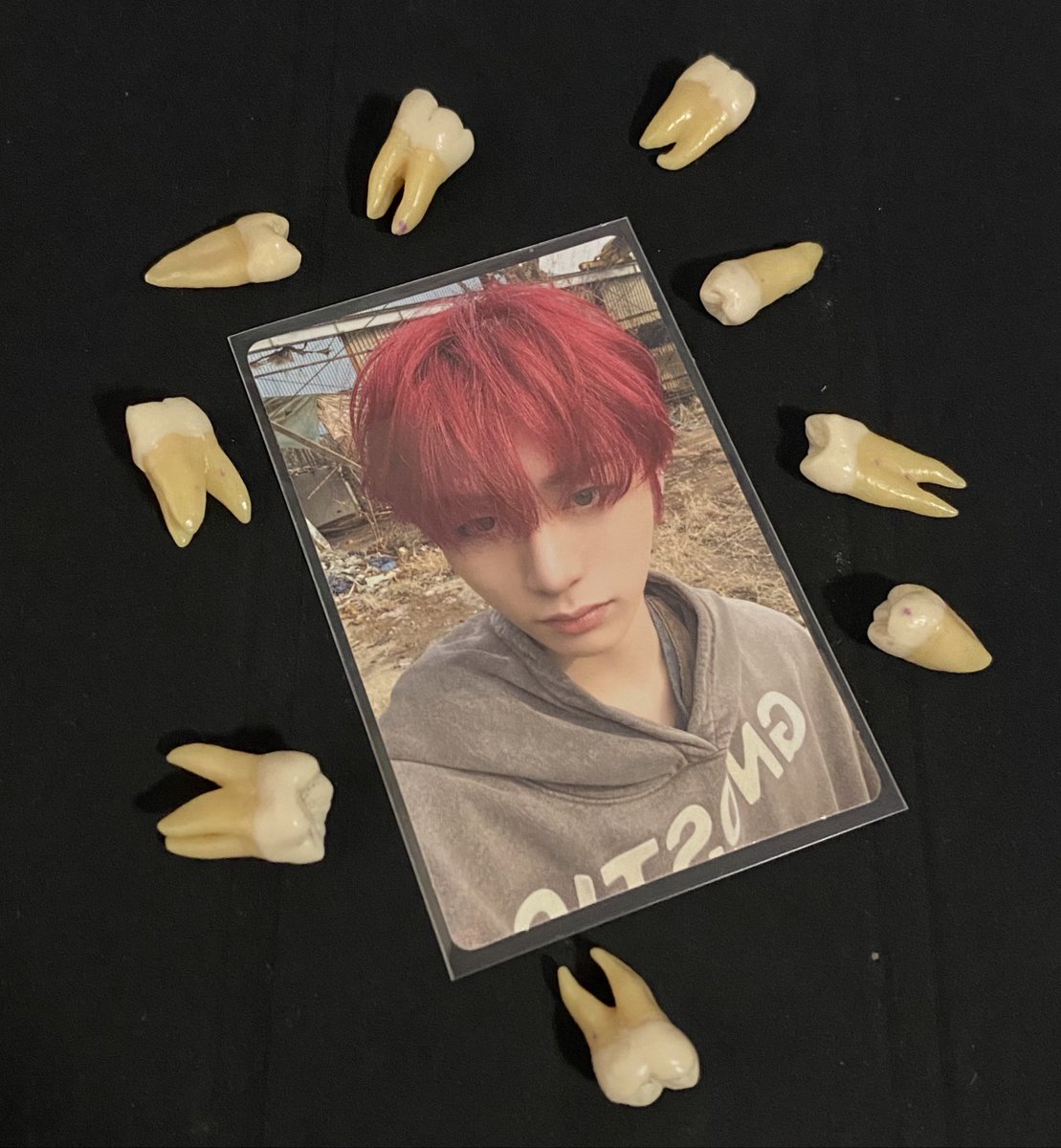 chocwoocat's tweet image. taesan prayer circle
#hitlike if u want ur molars to get punched out by taesan