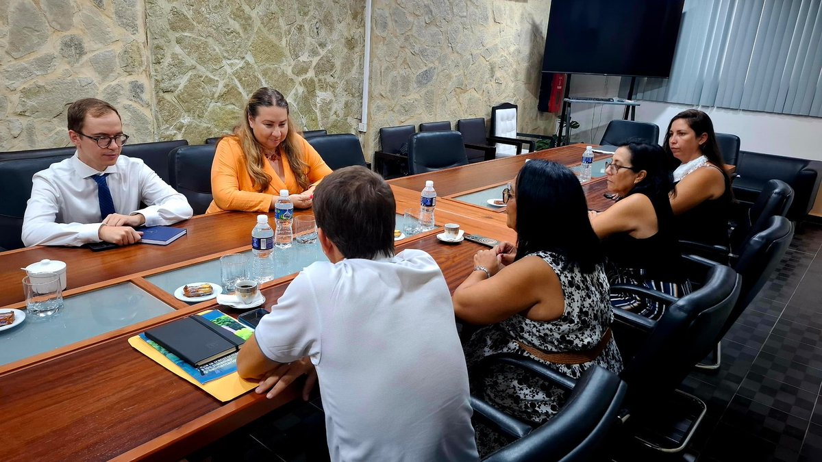 🤝Nuevos horizontes de colaboración en materia de comunicación social se perfilan a partir de la firma de un memorando de trabajo entre la agencia internacional de información <a href="/SputnikMundo/">Sputnik Mundo</a> y la <a href="/radio_cubana/">Radio Cubana</a> 👇
ics.gob.cu/firman-sputnik…