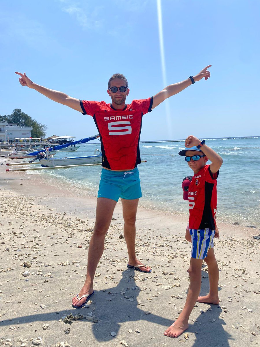#LesRennaisSontPartout
<a href="/staderennais/">Stade Rennais F.C.</a>
#Bali
#Gilitrawagan