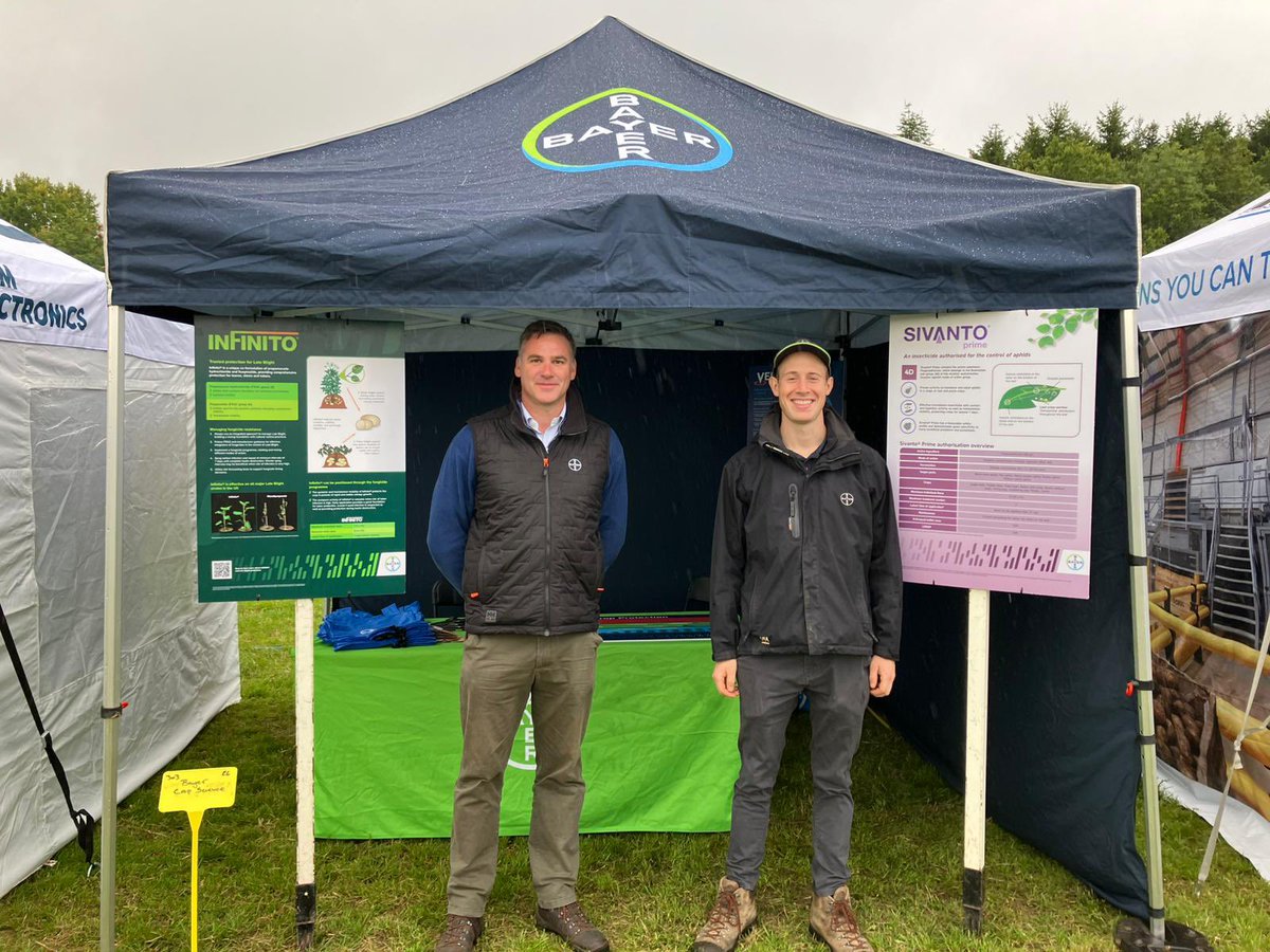 Bayer4CropsUK's tweet photo. Heading to #PotatoesinPractice today? 🥔
Pop by our stand for a chat with Tom and Ed about potato protection. ☀

@JamesHuttonInst https://t.co/ppWEdKjR6x
