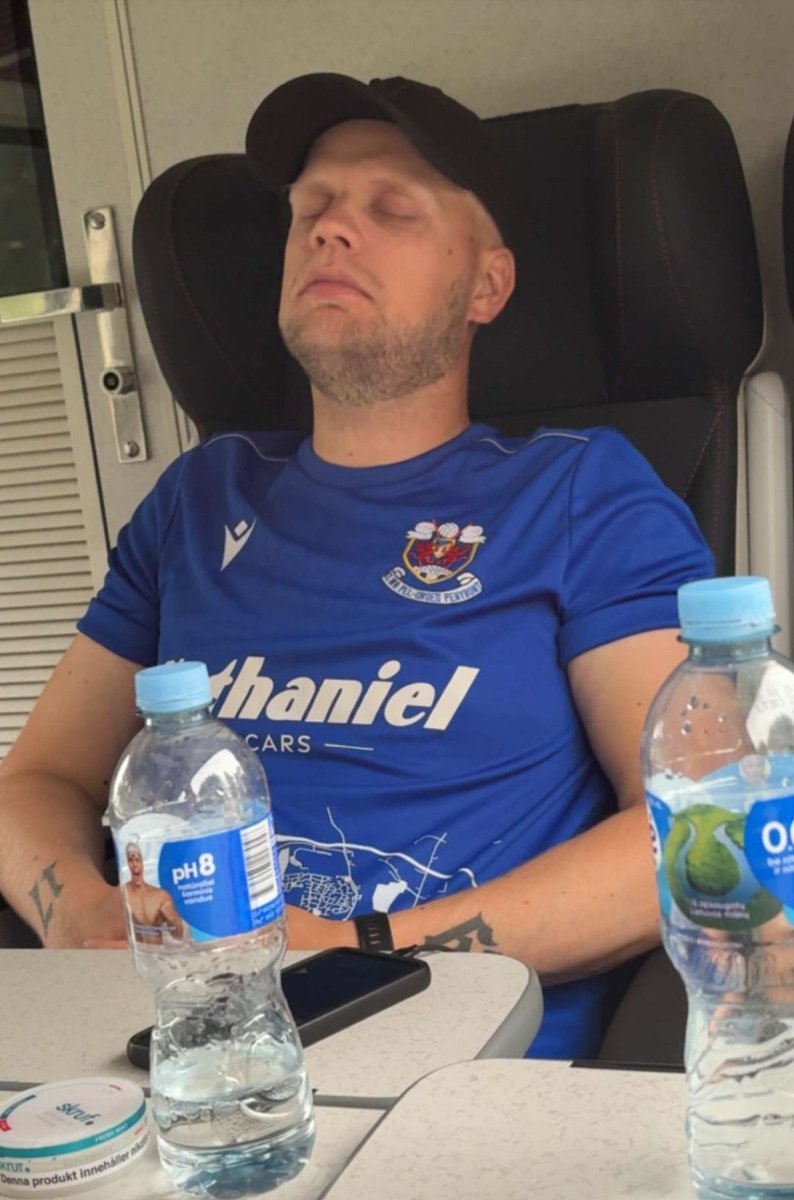 Kald Kaffe tweet media