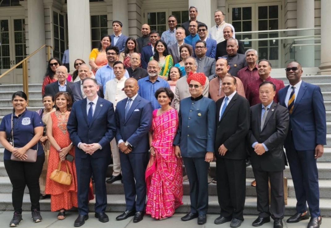 1stIndiaNews's tweet photo. अमेरिका में राजस्थानियों के लिए 6 अगस्त का दिन ऐतिहासिक

न्यूयॉर्क में 6 अगस्त 2025 राजस्थान एसोसिएशन ऑफ नॉर्थ अमेरिका (RANA) डे घोषित, विश्व की 9वीं सबसे बड़ी अर्थव्यवस्था...

#FirstIndiaNews #America #NewYork @IndiainNewYork @PoliceRajasthan @TikaRamJullyINC @PMOIndia @RajCMO @KumariDiya @MEAIndia @arjunrammeghwal @gssjodhpur @PremBhandariNYC