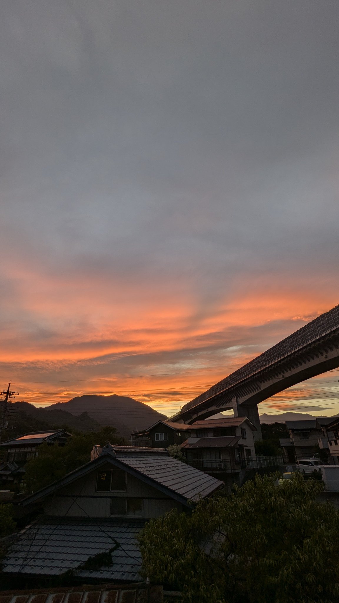 夕陽山下 toshi104 on X: 