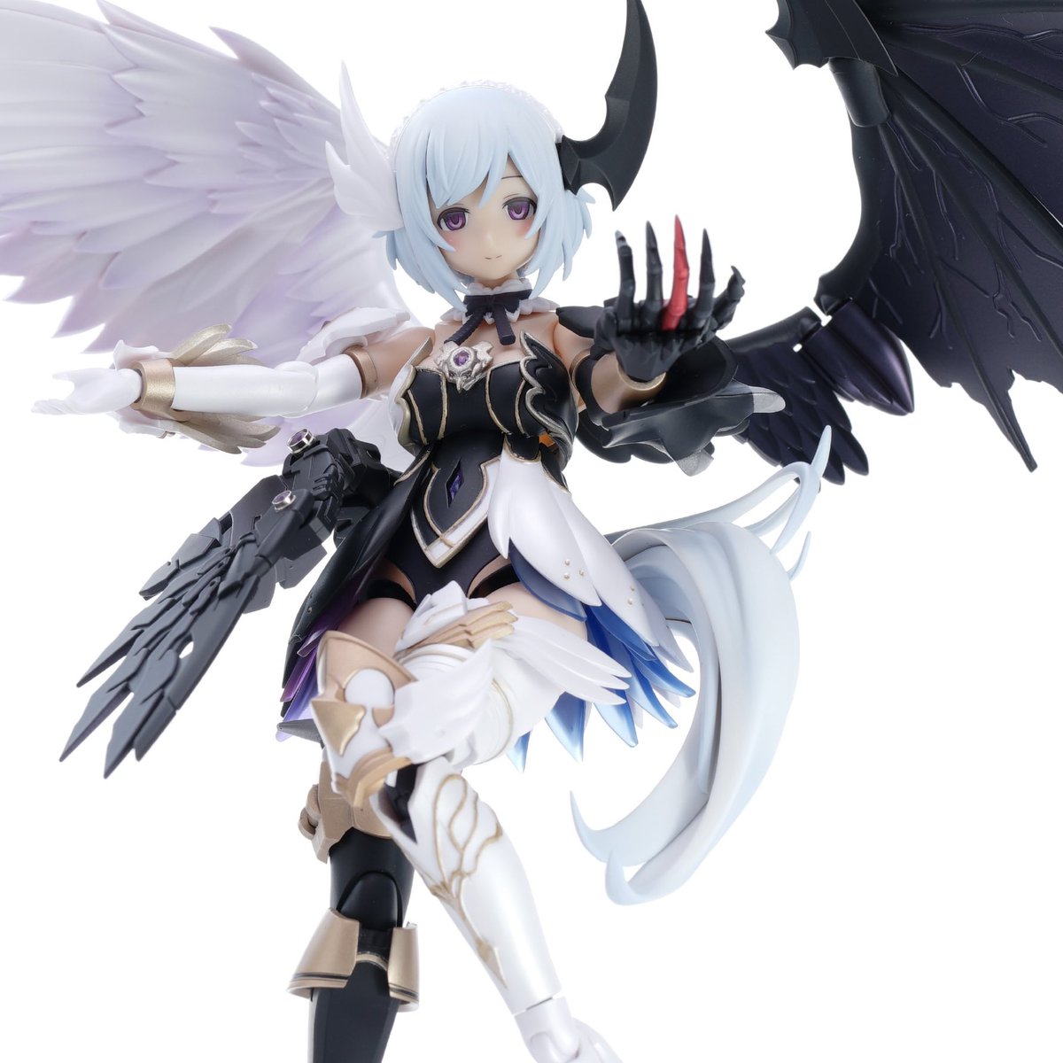 #癖なプラモを貼ってみんなを怖がらせましょう