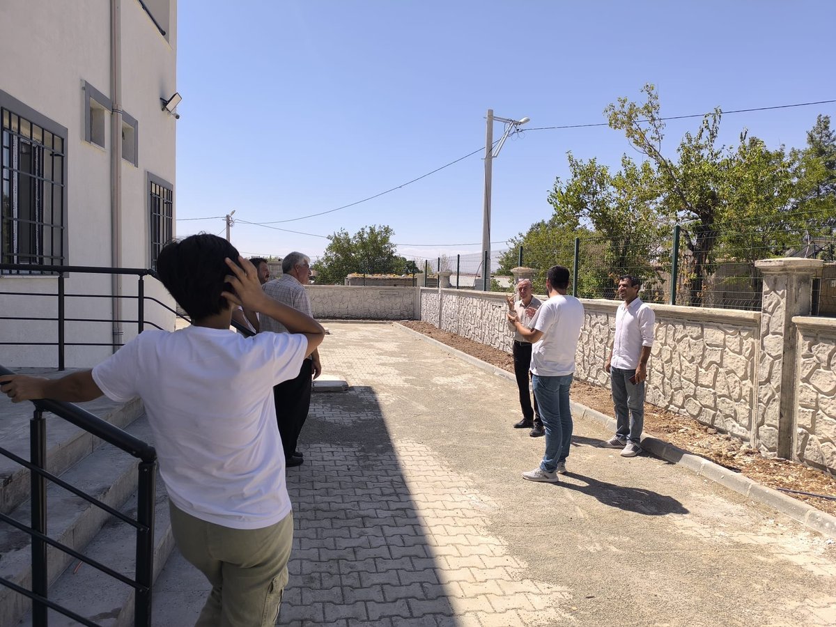 İlçe Sağlık Müdürümüz Uzm.Dr.ibrahim Halil YAMAN 
Yeni yapılan Selman Köyü Aile sağlık merkezini ziyaret ederek inceleme ve değerlendirmelerde bulundu.