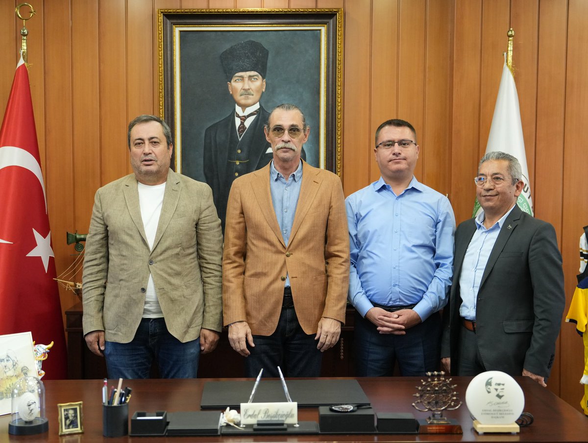 Ali İhsan Aşur (@asurihsan) on Twitter photo Demokrat Parti Ankara il Başkanlığı olarak Etimesgut Belediye Başkanı Sn. Erdal beşikçioğlu'nu ziyaret ettik.
Kendisine nazik misafirperverliğinden dolayı Teşekkür ediyoruz.
<a href="/etimesgutbld/">Etimesgut Belediyesi</a> <a href="/erdalbeskcioglu/">Erdal Beşikcioğlu</a> <a href="/AsurIhsan/">Ali İhsan Aşur</a> <a href="/FaikAypek/">faik aypek</a> <a href="/atilla_ersoylu/">Atilla Ersoylu</a> Demokrat Parti Ankara il Başkanlığı olarak Etimesgut Belediye Başkanı Sn. Erdal beşikçioğlu'nu ziyaret ettik.
Kendisine nazik misafirperverliğinden dolayı Teşekkür ediyoruz.
<a href="/etimesgutbld/">Etimesgut Belediyesi</a> <a href="/erdalbeskcioglu/">Erdal Beşikcioğlu</a> <a href="/AsurIhsan/">Ali İhsan Aşur</a> <a href="/FaikAypek/">faik aypek</a> <a href="/atilla_ersoylu/">Atilla Ersoylu</a>