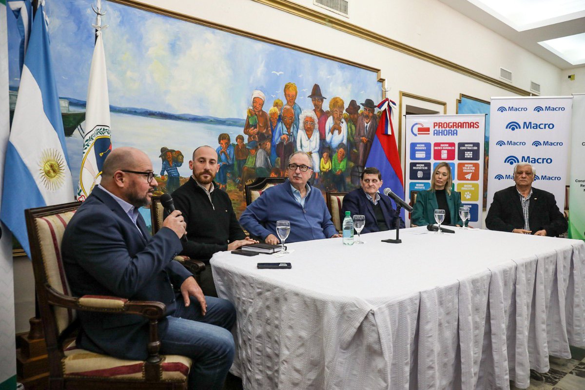 #HotSaleMejorOberá
CON LA PARTICIPACIÓN DE MÁS DE 240 COMERCIOS, A PARTIR DE HOY Y HASTA EL DOMINGO ESTARÁ VIGENTE EL PROGRAMA ESPECIAL HOT SALE MEJOR OBERÁ

Organizado por la Cámara Regional de Industria, Producción y Comercio de Oberá (CRIPCO), con el apoyo del Gobierno