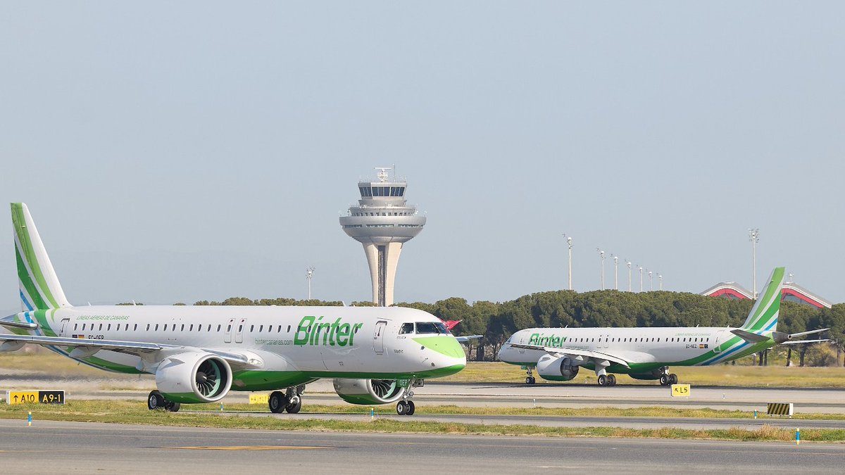 Dos Embraers de <a href="/BinterCanarias/">Binter</a> en Barajas. 
¿Habéis probado esta aerolínea entre diferentes aeropuertos de la península y Canarias (y vv.)? 
¿Impresiones sobre el avión/compañía?