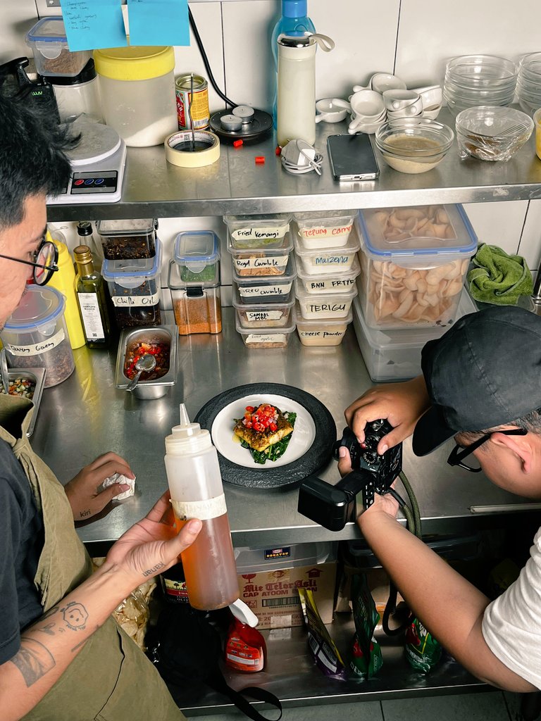 19 juta lanangan perjakaan tweet media