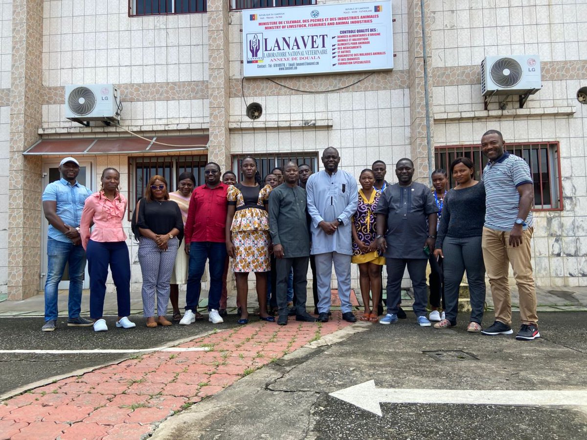 FAO Cameroun (@faocameroun) on Twitter photo #Douala🇨🇲
Cette semaine, <a href="/CentrePasteur/">Centre Pasteur du Cameroun</a> renforce les capacités du personnel du Laboratoire national vétérinaire à l’analyse des crevettes.
C'est dans le cadre du projet #FISH4ACP, qui vise à accroitre la productivité et la compétitivité du secteur de la crevette🦐au #Cameroun. #Douala🇨🇲
Cette semaine, <a href="/CentrePasteur/">Centre Pasteur du Cameroun</a> renforce les capacités du personnel du Laboratoire national vétérinaire à l’analyse des crevettes.
C'est dans le cadre du projet #FISH4ACP, qui vise à accroitre la productivité et la compétitivité du secteur de la crevette🦐au #Cameroun.
